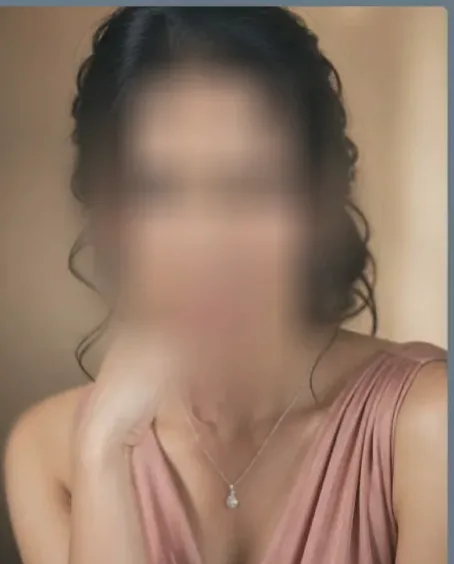 Alena, 39