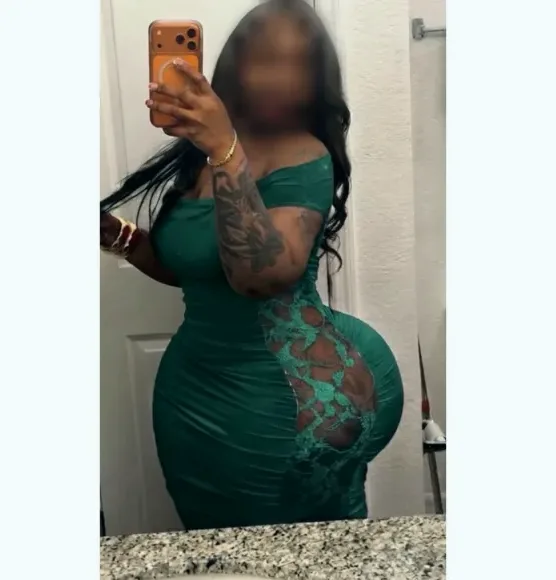 Christina, 26