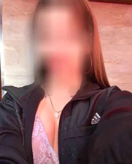 Elisa, 27