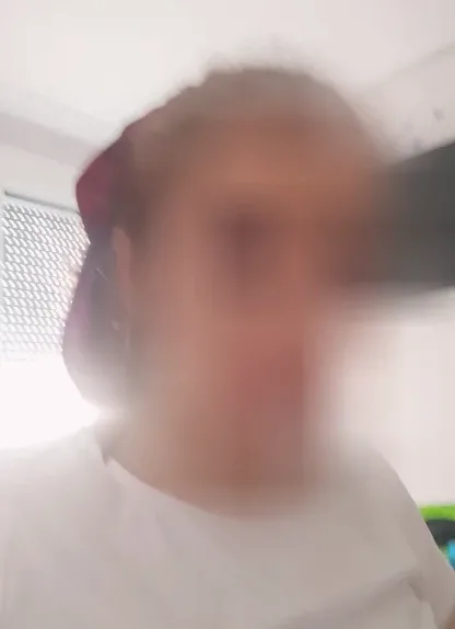 Elisa, 28