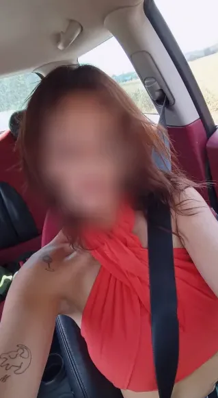 Jacqueline, 32