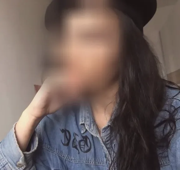 Katrin, 28
