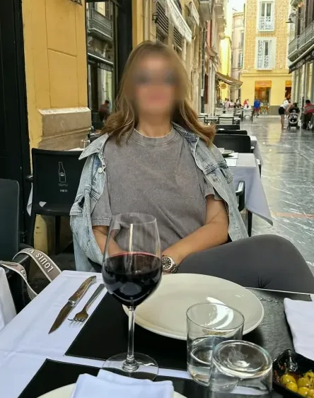 Klara, 35