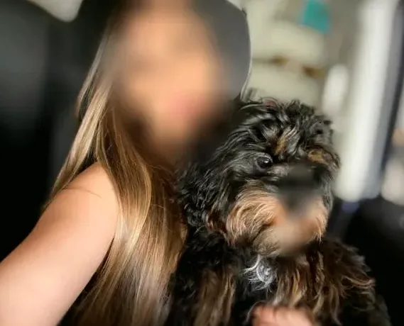 Lucia, 33