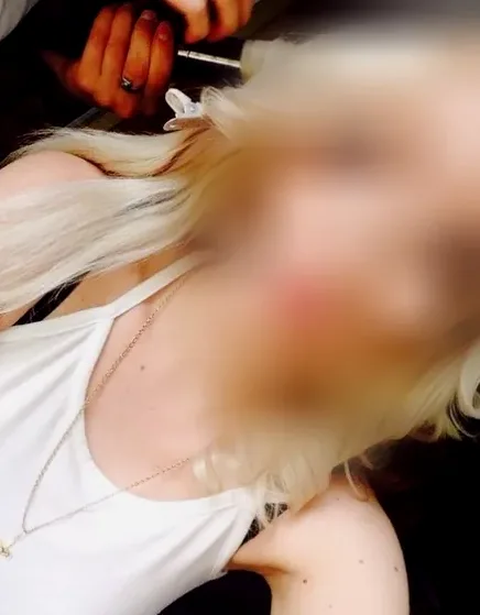 Melina, 37