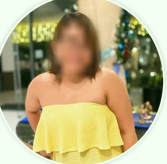 Nadine, 32