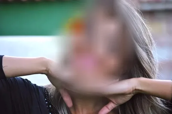 Nicole, 36