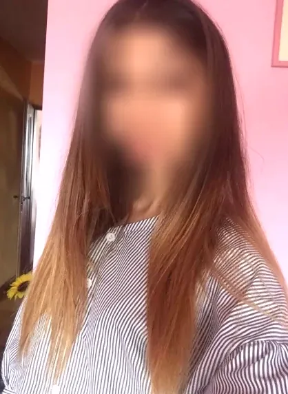 Nina, 28