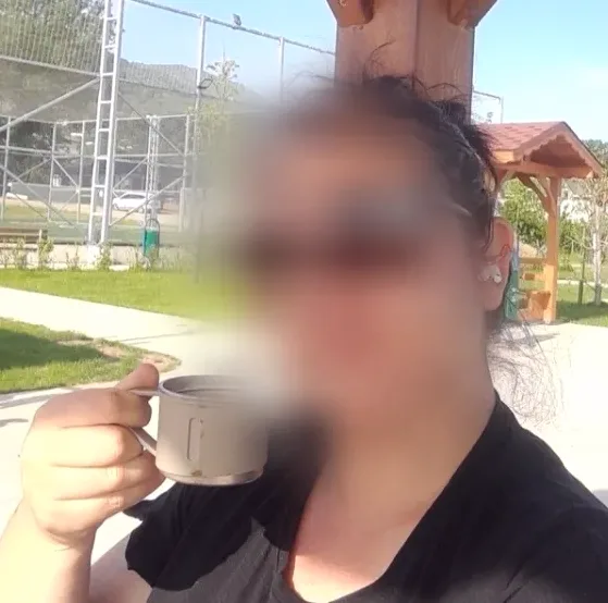 Romy, 34