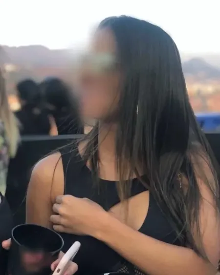 Romy, 23