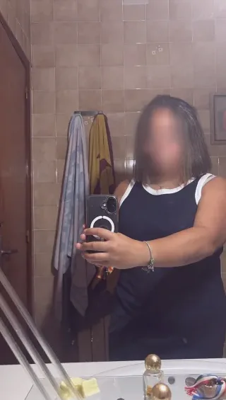 Sabrina, 22