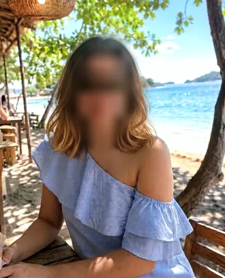 Sophie, 36