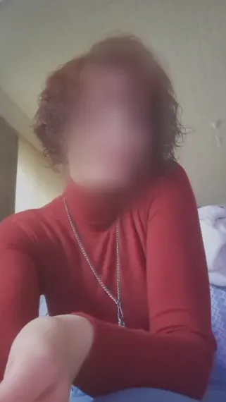 Zeynep, 40